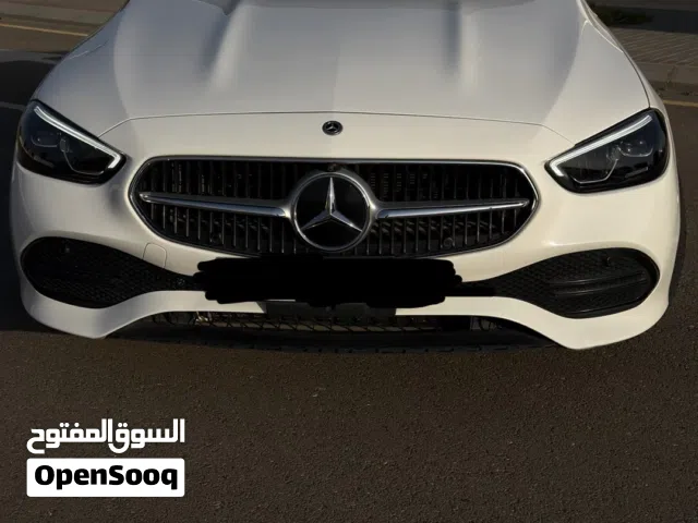 2022 مرسيدس بنز الفئة-C C 300