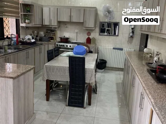 480 m2 4 Bedrooms Villa for Sale in Amman Tabarboor