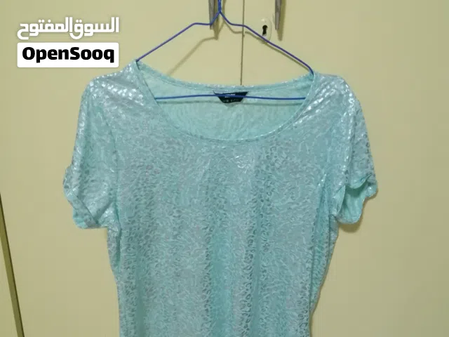 بلوزة نسائ مقاس 44 لارج جديدة