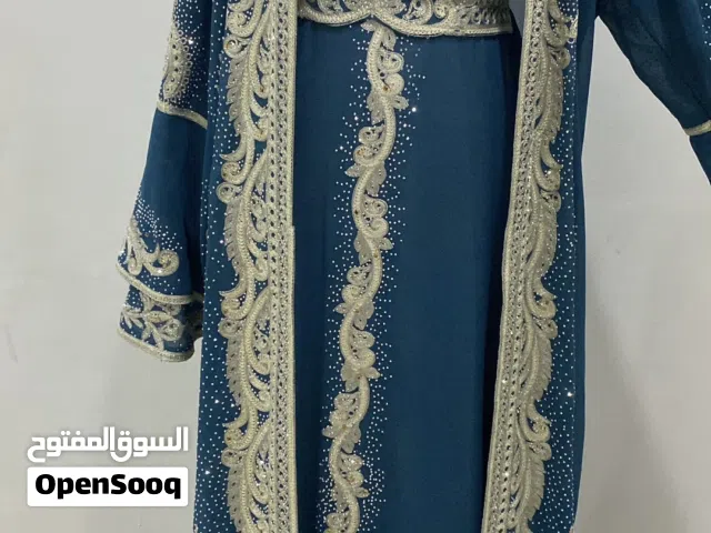 ملابس مستعمله شبه جديده