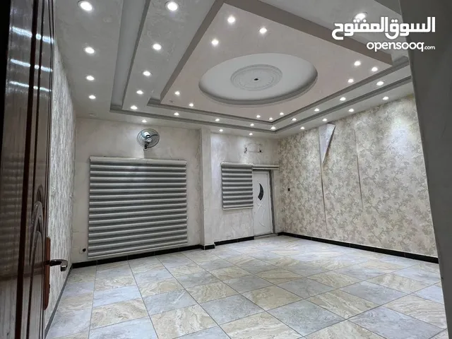 200 m2 2 Bedrooms Villa for Rent in Basra Muhandiseen
