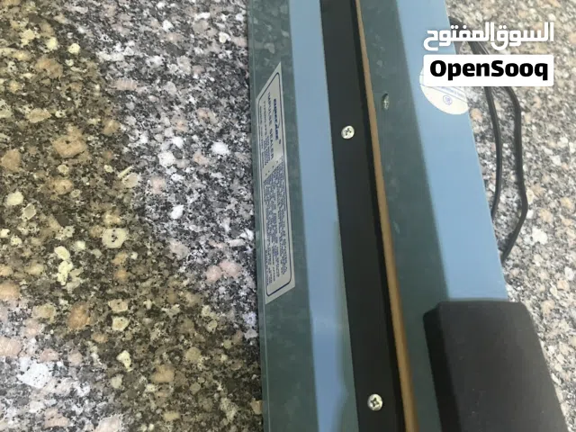 ماكينة لحام للبيع ممتازة واستعمال بسيط اقل من شهر