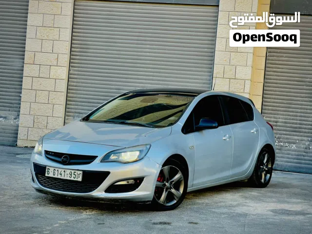 اوبل استرا