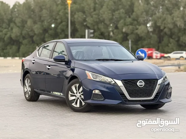 Used Nissan Altima in Sharjah