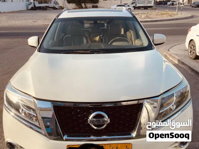 2014 نيسان باثفايندر SV