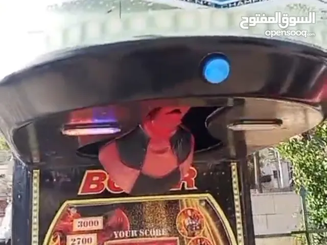 لعبة بوكس مستعملة للبيع بحالة جيدة جدا بسعر جيد البيع بداعي السفر