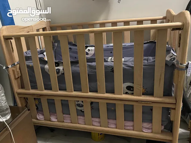 سرير  اطفال استخدام مرات