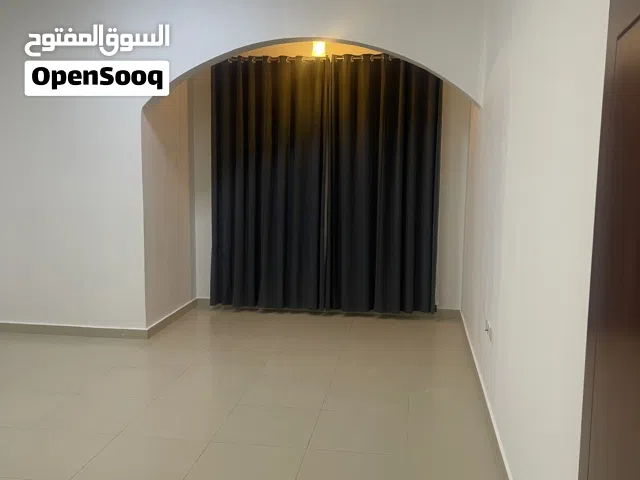 New 2BHK flat for rent near the wave st & the village including pills and internet mintanance.