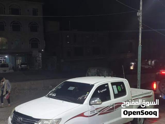 هيلوكس اصفار مديل 2015ماشي 54الف فقط اغراض الوكاله موجوده كامله