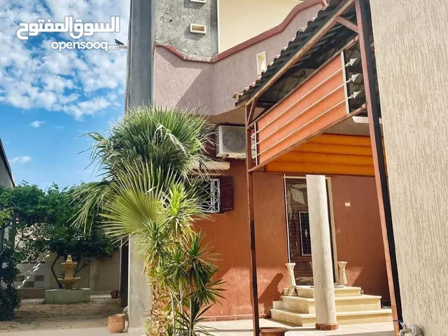 300 m2 5 Bedrooms Townhouse for Rent in Tripoli Ain Zara