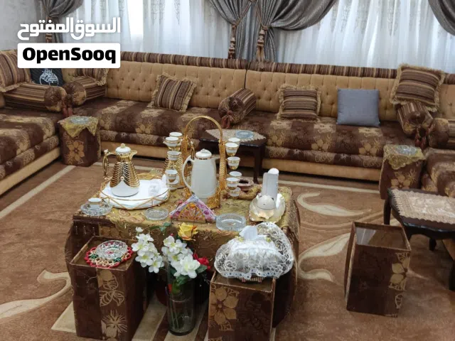 طقم كنب قياس 5*6 للبيع تفصيل نخب اول ، الطقم موجود في معان