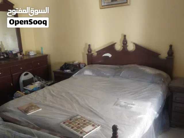 للبيع اثاث سرير كامل صناعة بحرينية