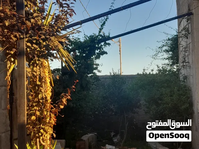 92 m2 4 Bedrooms Townhouse for Sale in Mafraq Other