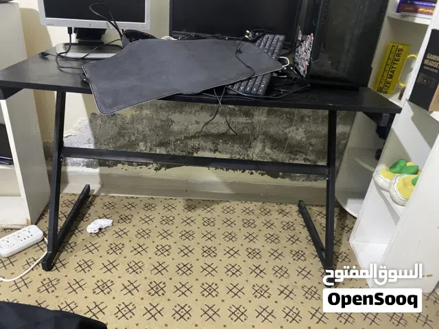 طاولة جيمنج حديد وقوي بسعر حرق