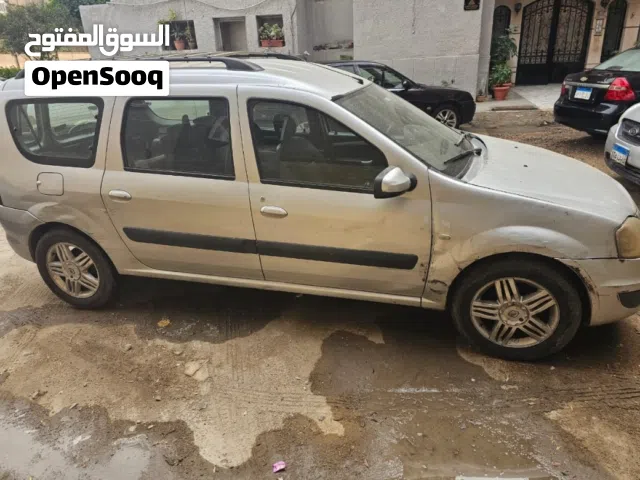 2013 رينو لوجان Standard