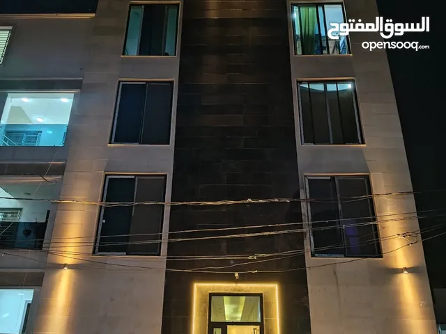 عماره للبيع في المنصور موقع مميز جدا
