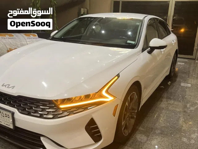 سيارة K5 موديل 2022 حادث خلفي بسيط