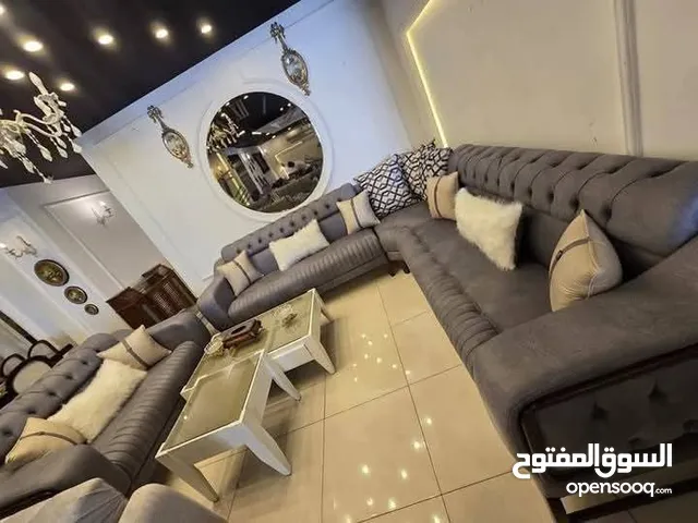 طقم كورنر فاخر بتصميم مميز وجودة عالية الخشب: قراط مسكر بإطارات زان الإسفنج: دانلوب عالي الكث