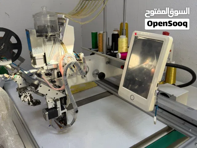 مكينه تطريز مع سيكونس