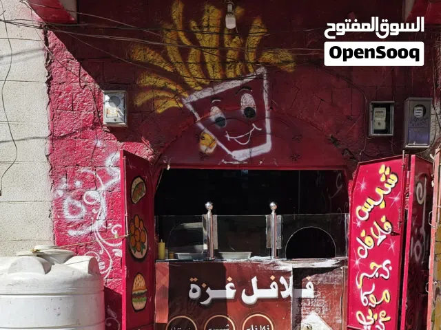 محل شيبس وفلافل، موقع متميز، شارع تونس.