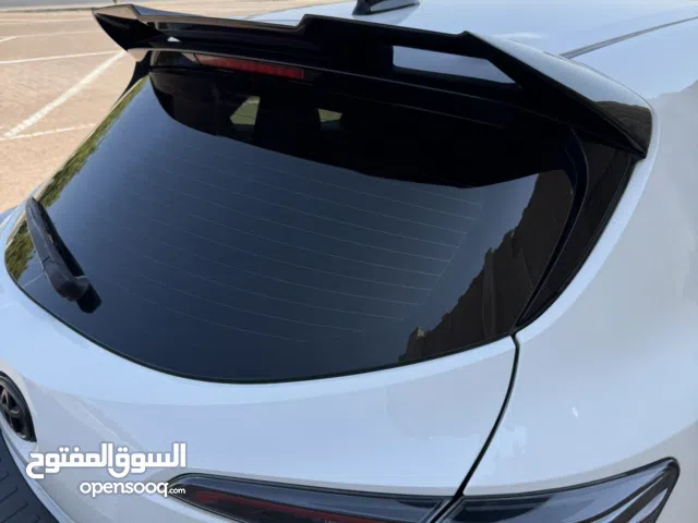 للبيع كورولا هاتشباج بلاك اديشن 2020