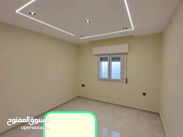 200 m2 4 Bedrooms Apartments for Sale in Benghazi Al Hawary
