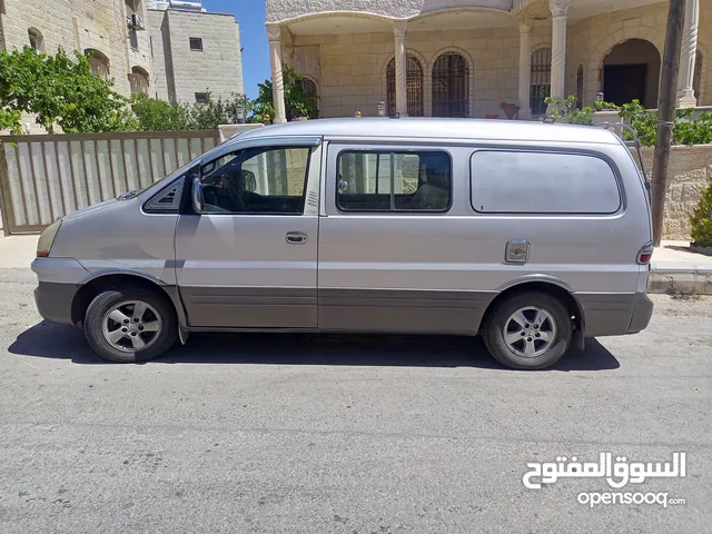 باص ستاركس (الدب) 2006