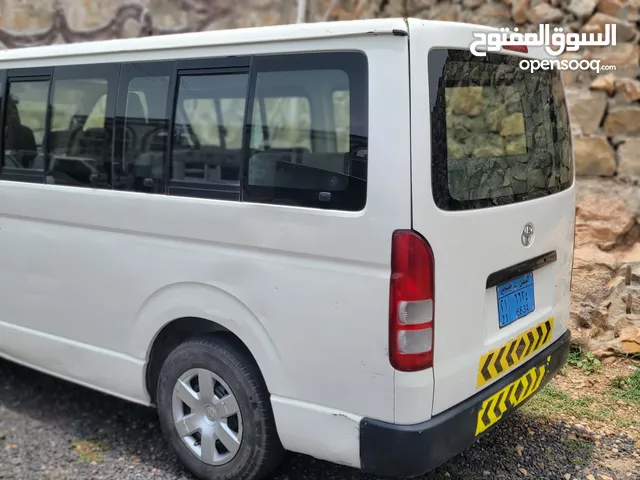 Used Toyota Hiace in Al Mahwit