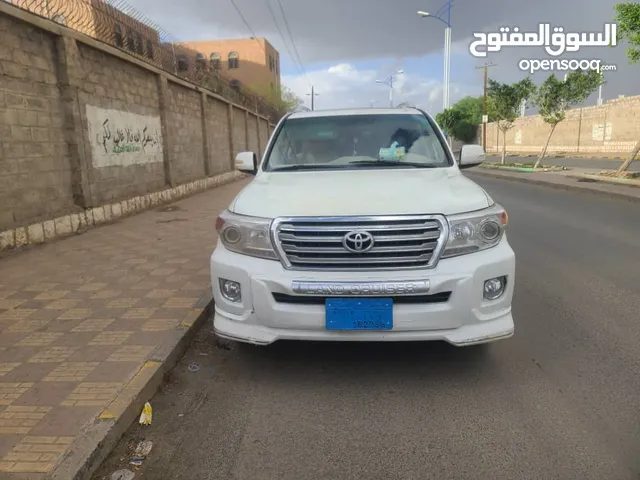 Toyota Land Cruiser 2015 in Sana'a