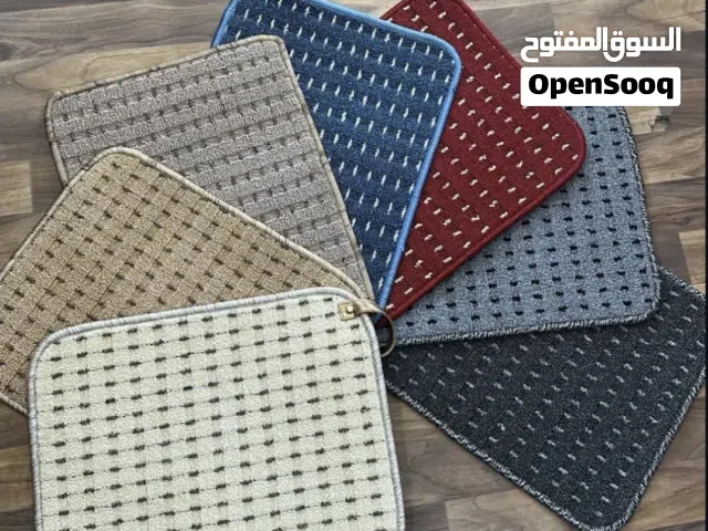 مخازن السجاد والباركية والثيل الصناعي