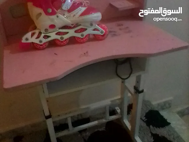 مقعد دراسي وبتيناج مستعمل للبيع