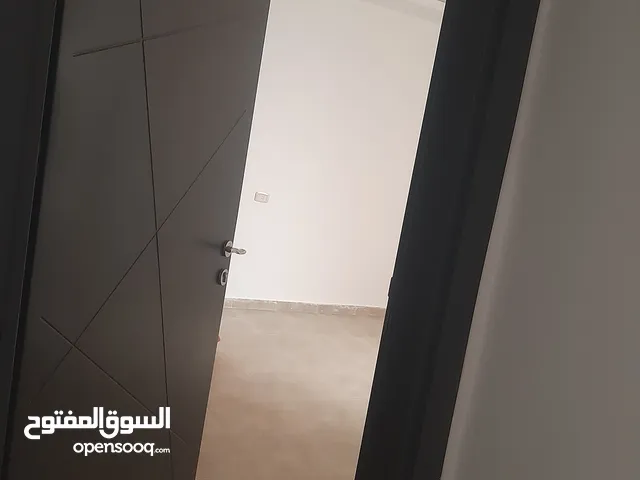 400 m2 5 Bedrooms Apartments for Sale in Tripoli Al-Hadaba'tool Rd