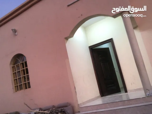 150 m2 3 Bedrooms Townhouse for Rent in Al Batinah Sohar