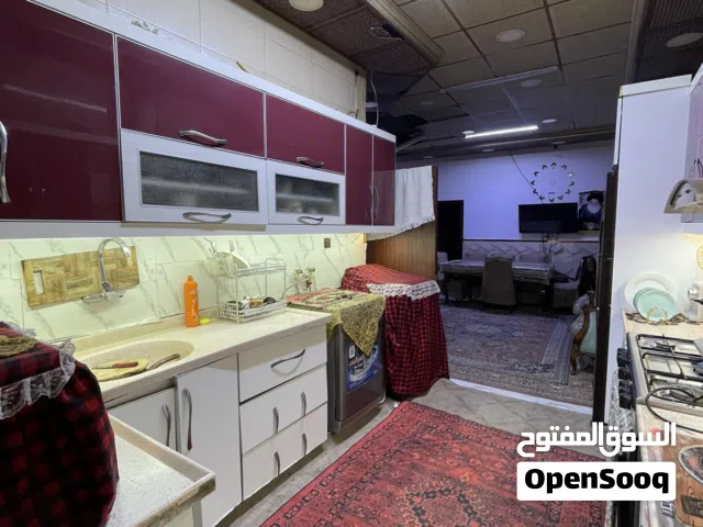 بيت طابقين ركن للبيع في حي المهندسين