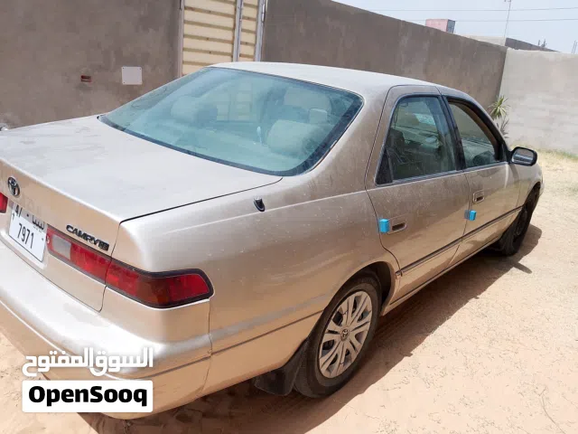 2000 Toyota Camry LE