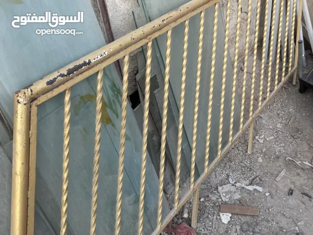 دربزين حديد ثقيل صب ثقيل مش تجاري قياس مترين ونص درج حديد