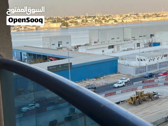 شقه 3 غرفه مفروشه بالكامل تشطيب سوبر ديلوكس مع باركن خاص