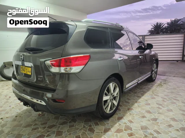 BEST VALUE 4X4 FAMILY CAR FOR SALE - EXPAT LEAVING OMAN - NISSAN PATHFINDER 2016