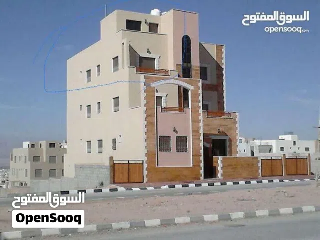 شقة مع روف للبيع المنطقة التاسعة أهالي