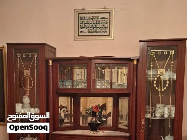 دولاب نيش انتيك انجليزي بحالة ممتازة