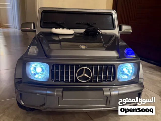 سيارة كهرباء للأطفال بحالة ممتازة وقابل للتفاوض