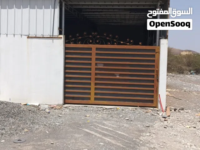مخزن للإيجار في بركة الموز