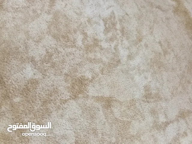 بساط للبيع شبه جديد