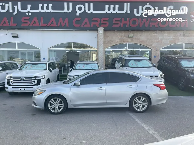Nissan Altima 2016 in Muscat