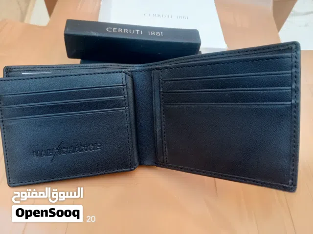 للبيع محفظة CERRUTI 1881 جديدة