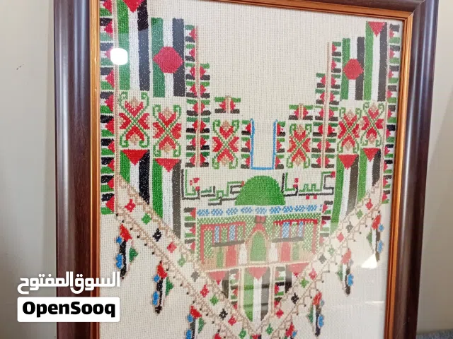 لوحة فنية بتطريز يدوي (الايتامين) بسعر مناسب  ... يوجد تطريز حسب الطلب ... يتوفر خدمة توصيل