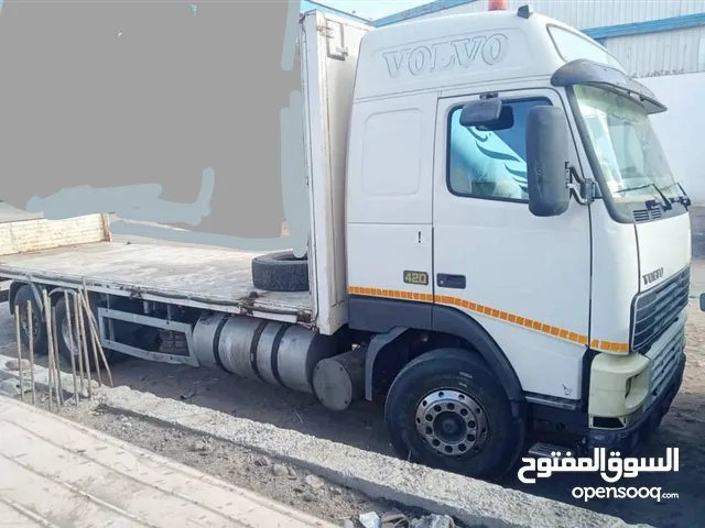 فولفو وارد ابوعلي لبيع وشراء السيارات والشاحنات والمعدات الثقيلة.