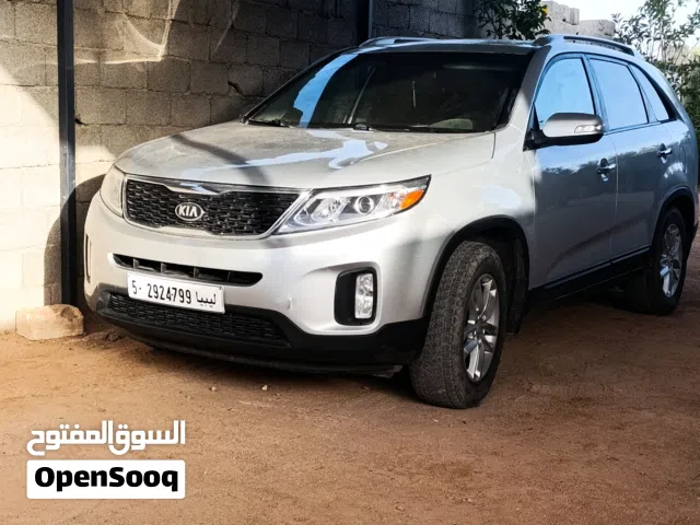 Used Kia Sorento in Asbi'a