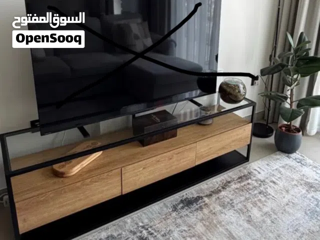 طاولات تلفزيون لبيع