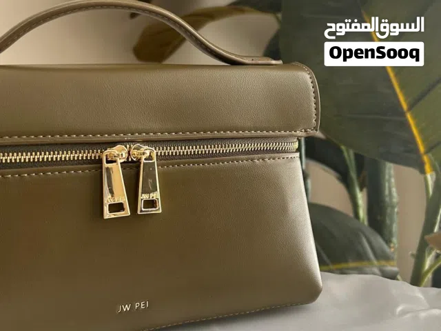 حقيبة أنيقة من JW PEI